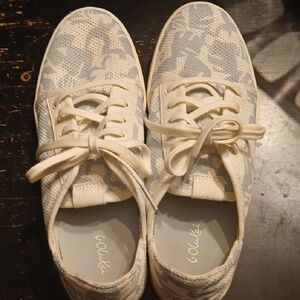 OluKai Women's Cream and Light Blue Sneakers. These Are So Cute. Blue Aqua Color